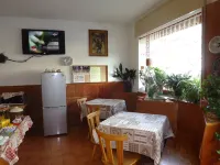 B&B Astor