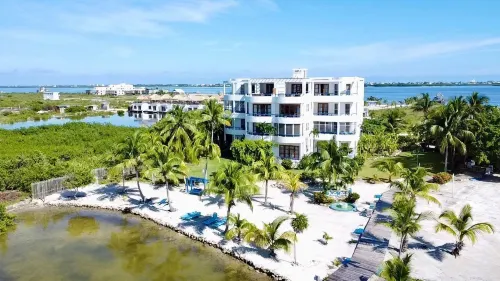 Brahma Blue Resort Các khách sạn ở Ambergris Caye