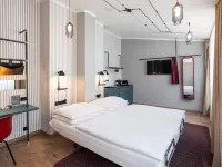 Miss Sophie's Downtown Hotels near Ungelt