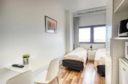 Sky Hostel Helsinki Hoteles en Helsinki