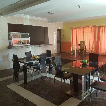 Franzy Suites and Lounge