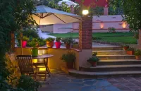 Hotel Rural la Casa de Pasarón فنادق في Talayuela