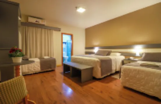 貝託魯奇酒店 鄰近蠟像館的酒店