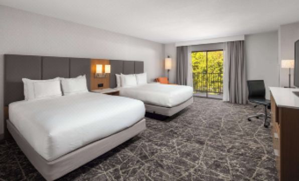 DoubleTree by Hilton Sacramento