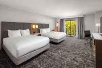 DoubleTree by Hilton Sacramento Hotel dekat 7 Up Bottling Co