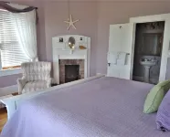 Surf Song Bed & Breakfast Hotels near Inlet Ave Beach access