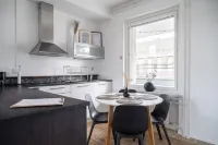 リノベーテッド 1ベッドルーム ペントハウス アンド プライベート ルーフトップ テラス のホテル