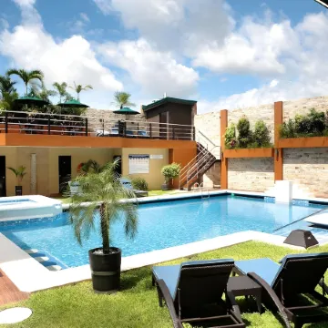 Queens Hotel Angeles City