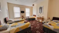 Castle Lodge Guest House 86-88 Sheil Rd L6 3AF Hotels in West Derby