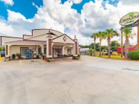 Carolina Lodge Hotels in Barnwell
