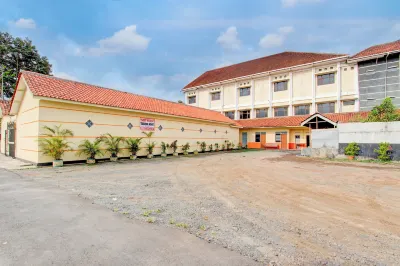 Hotel O Guest House Wijaya Syariah Near Alun Alun Kota Purwokerto Hotels in South Purwokerto