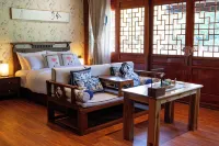 Long Chuan River Kwai Hotels in Thong Pha Phum