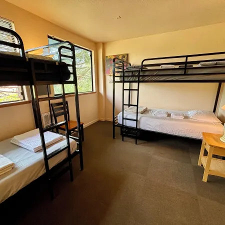 Ashland Commons Hostel