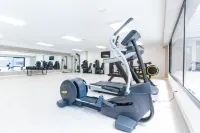 Esmeralda Cotillo Homes by Livvo - Gym