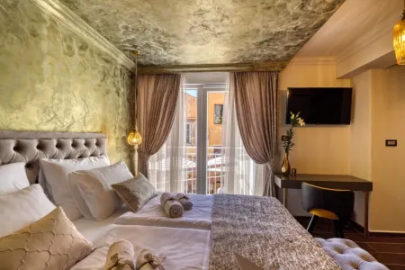 Luxury Rooms VINDEMIÆ Отели рядом с достопримечательностью «Kolovare Beach»