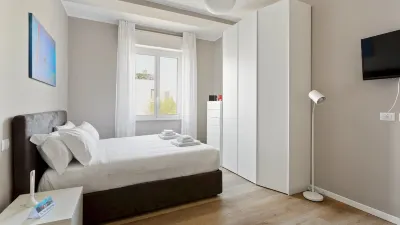 Largo Allegri 4 - Apartment Milan Hôtels à : Montalbino