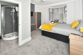 Townhouse @ Bucknall New Road Stoke