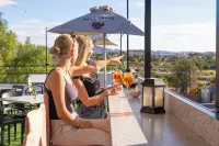 TaTe Village - bar