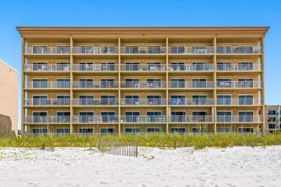 Summerlin Condominiums by Panhandle Getaways Hotels in Okaloosa Island