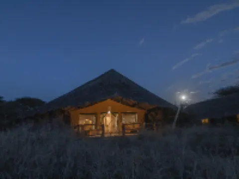 Kibo Safari Camp, Amboseli Hotels in Kimana