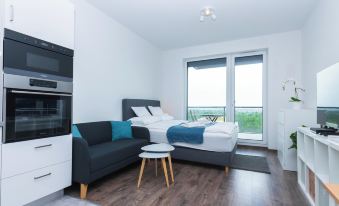 WaterFront City Apartments by UrbanRent