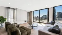 Luxury Penthouse with Astonishing Bay and City Views Hôtels à : Port Melbourne