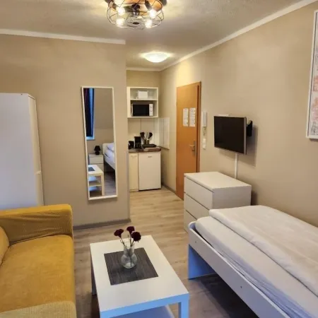 Nauwieser Apartments Отели в г. Саарбрюккен