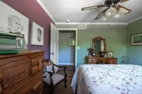 Glenn Meadow Bed and Breakfast Hotels in Casco Township