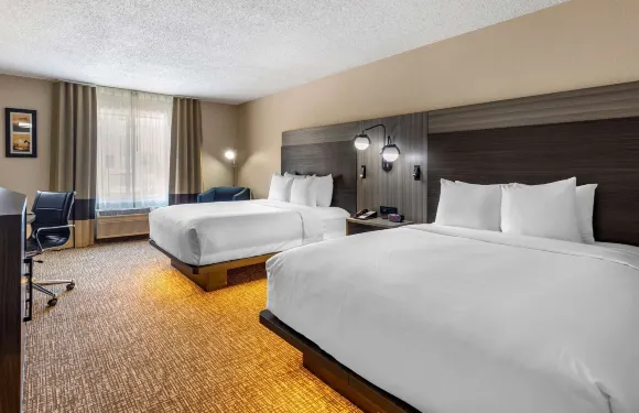 北達拉斯艾迪遜舒適套房酒店