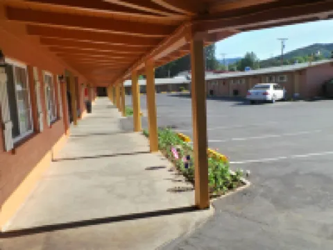 Relax Inn Yreka Hoteles en Yreka