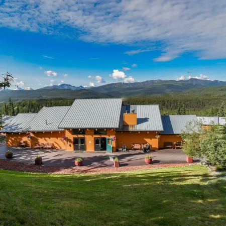 Denali Bluffs Hotel