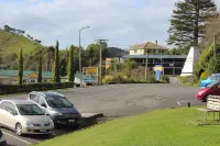 Waitomo Caves Guest Lodge - parking