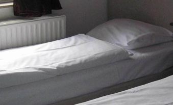 Hotel Admiraal - Housity