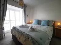 Sea View 3 Bedroom Seaside Property