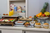 Apartments & Rooms Preelook - breakfast