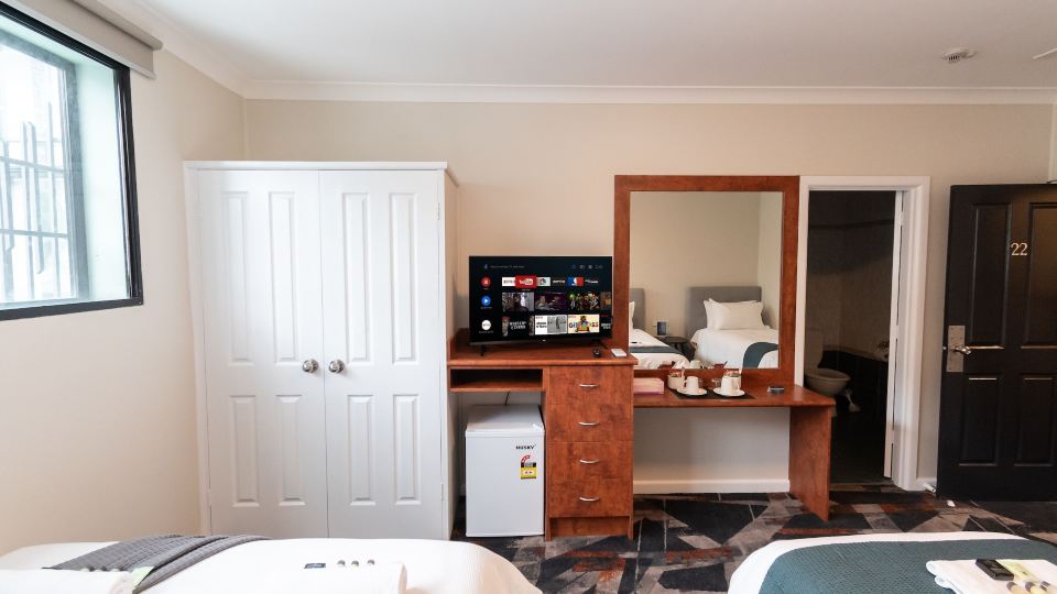Harp Hotel