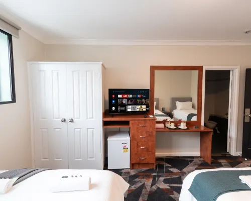Harp Hotel Hotels in Wollongong