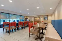 Comfort Inn University - 조식 운영