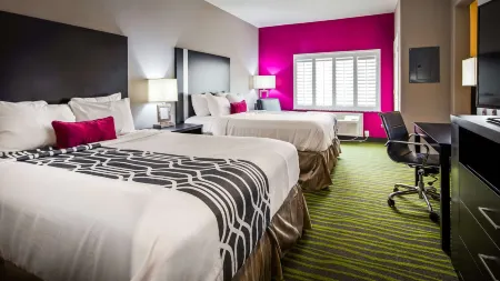 Best Western Plus Dilley Inn  Suites