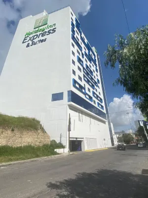 Holiday Inn Express & Suites Puebla Angelopolis Hôtels à : Tlaxcalancingo