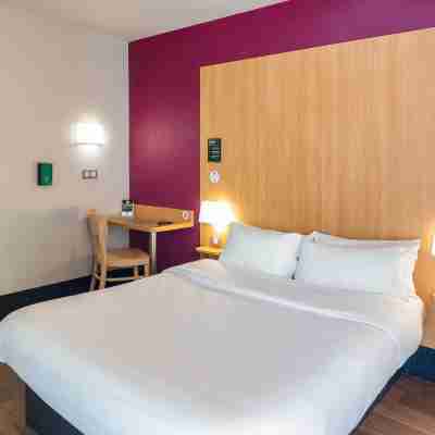 B&B Hotel Lyon Caluire Cité Internationale Rooms