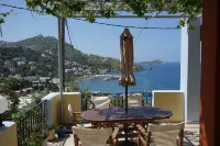 Melina's Sunset Hotels in Mirties