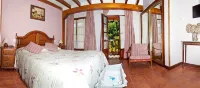 Posada Peñas Arriba Hotels in Lon