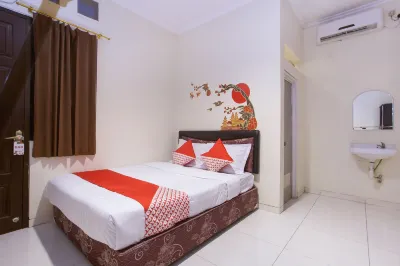 RedDoorz at Graha 99 Simomulyo Hotels in Sukomanunggal