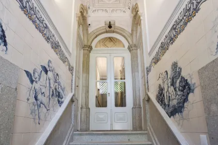 Oporto Royal Apartment - Solar da Avenida Отели рядом с достопримечательностью «Palacete do Barão de Nova Sintra»