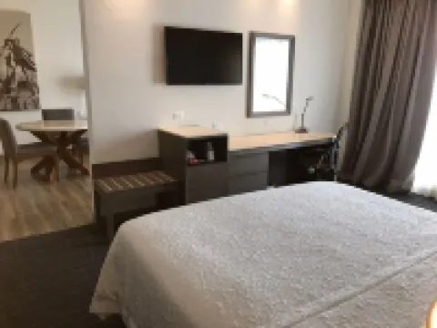 ハンプトン イン セラヤ メキシコ セラヤのホテル