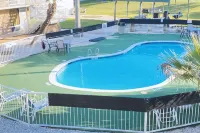 Americas Best Value Inn Beeville - プール