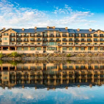 The Lodge at Columbia Point
