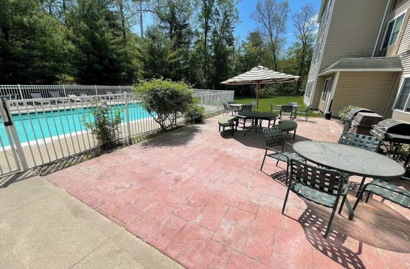 Country Inn & Suites by Radisson, Lake George Queensbury, NY photo 4