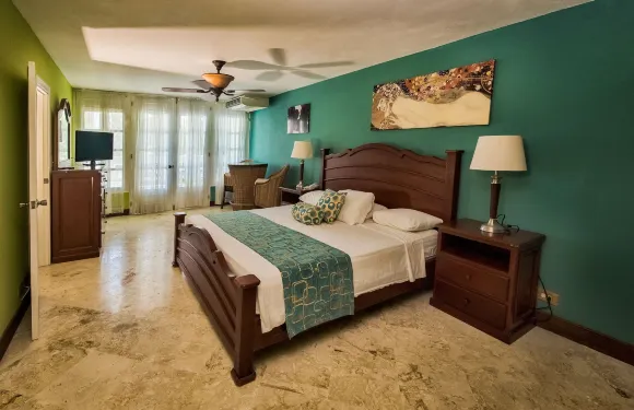 特拉琳達度假村